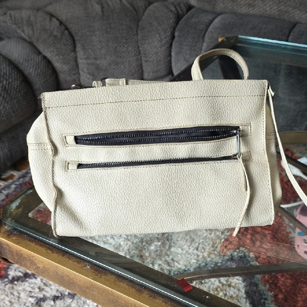 Cream Clutch with Elegant Wristlet Design